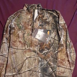 ** New Medalist zipup long sleeve tee